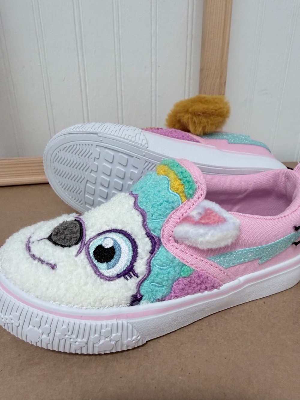 Paw Patrol Girl Size 9 Slip-On Sneakers - Picture 3 of 4